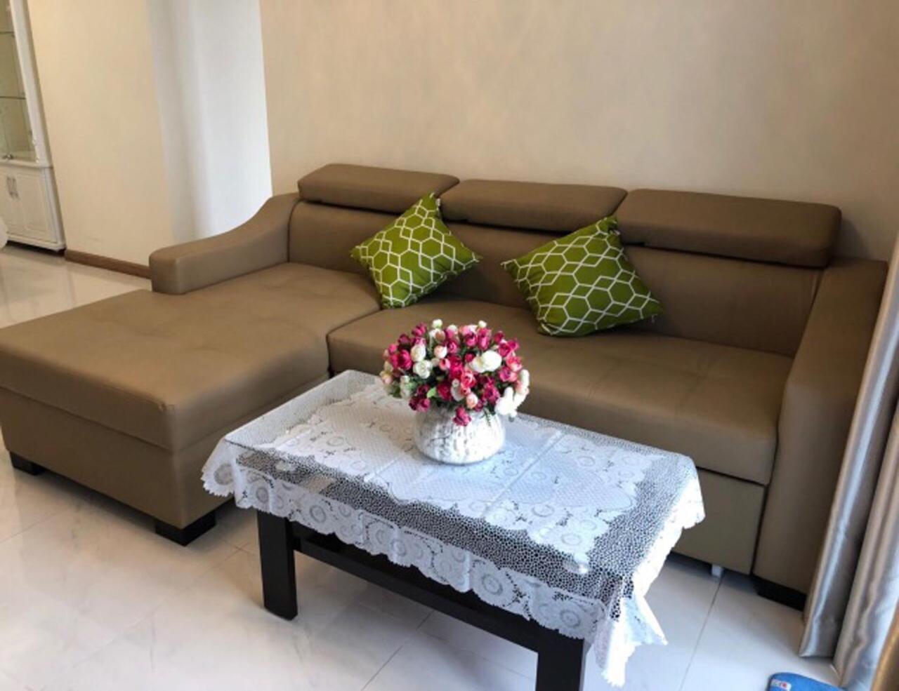 Capitalland's Service Park 5 Vinhomes Apartment *